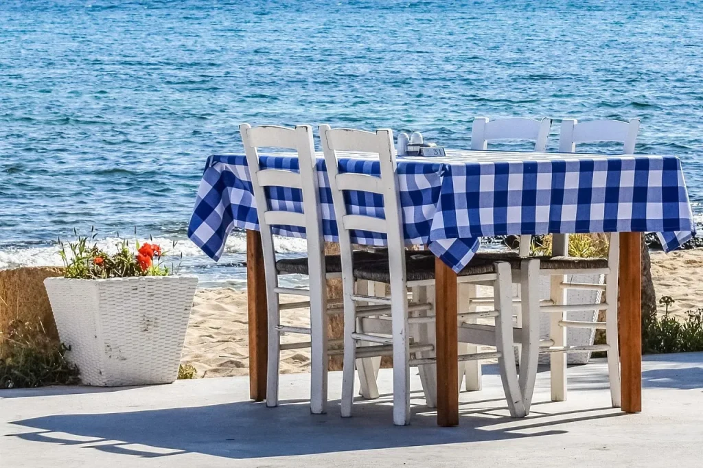 dimitrisvetsikas1969 table 2918953 1280 1024x682